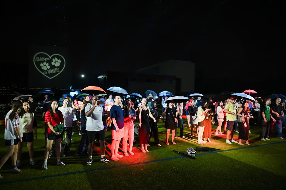 [See & Be Seen] A Ton of Expat Families Weekend Drinking in Qingpu