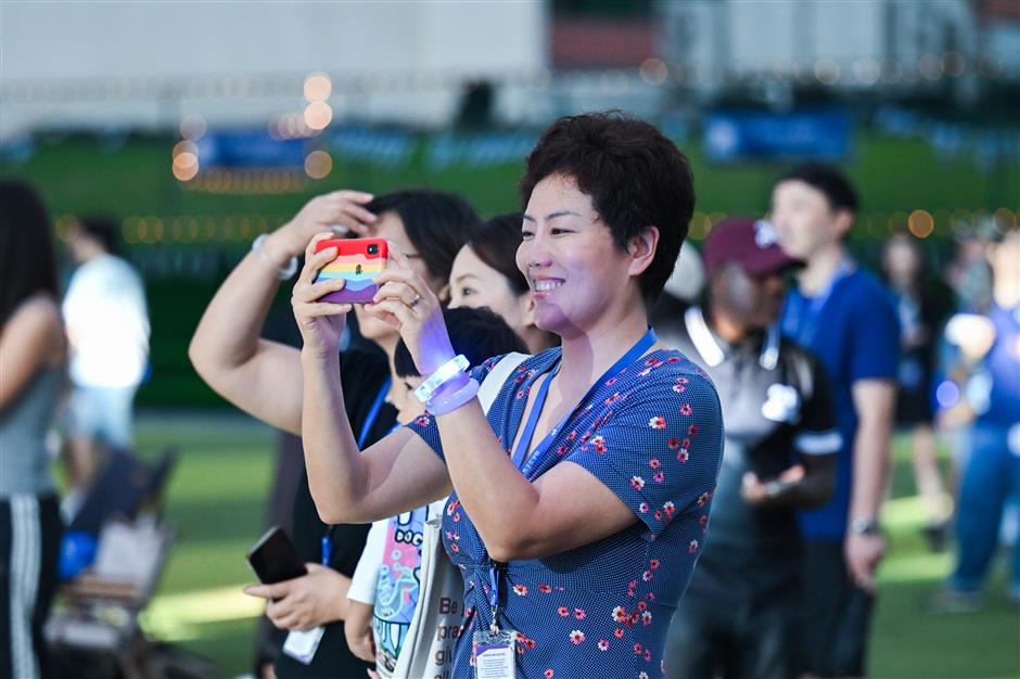 [See & Be Seen] A Ton of Expat Families Weekend Drinking in Qingpu