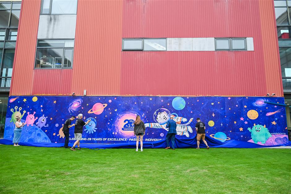 [See & Be Seen] A Ton of Expat Families Weekend Drinking in Qingpu