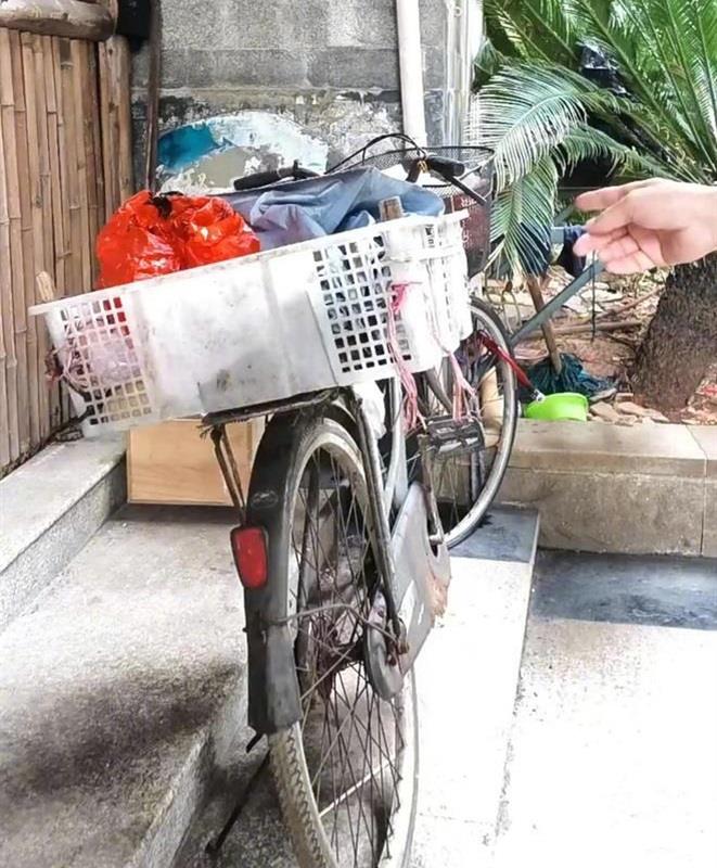 Chinese Scrap Collector Receives US$59,000 in Back Pension Payments