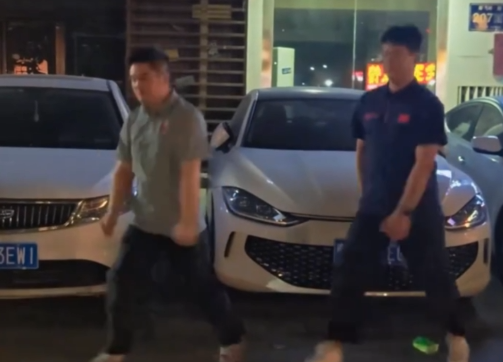 Viral Chinese Dance Move Turns Out to be Centuries-Old Folk Tradition