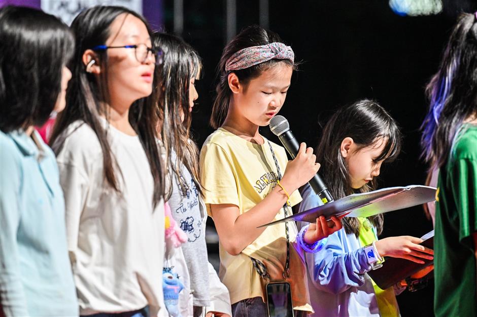 [See & Be Seen] A Ton of Expat Families Weekend Drinking in Qingpu