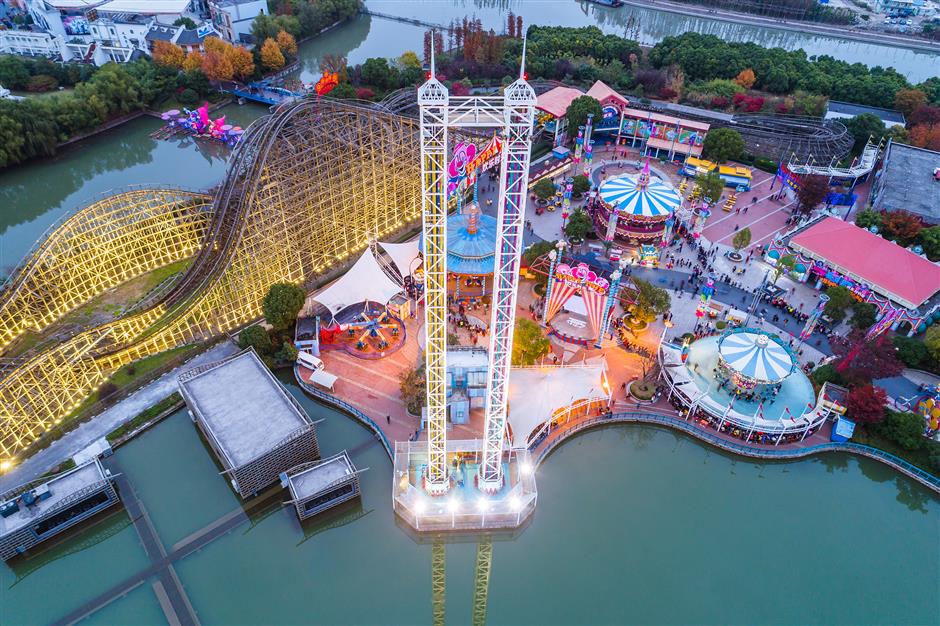 Dual‑Summit Tourism Campaign Connects Sheshan's Nature with Shanghai Tower's Urban Skyline