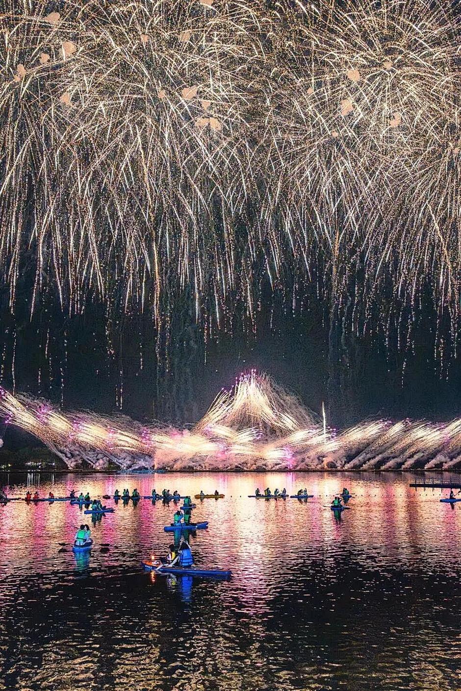 去看大烟花!上海国庆假期的夜空被点亮!