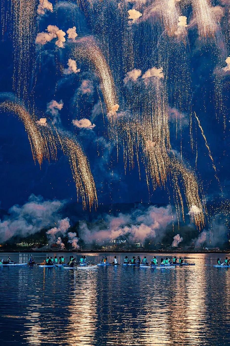 去看大烟花!上海国庆假期的夜空被点亮!