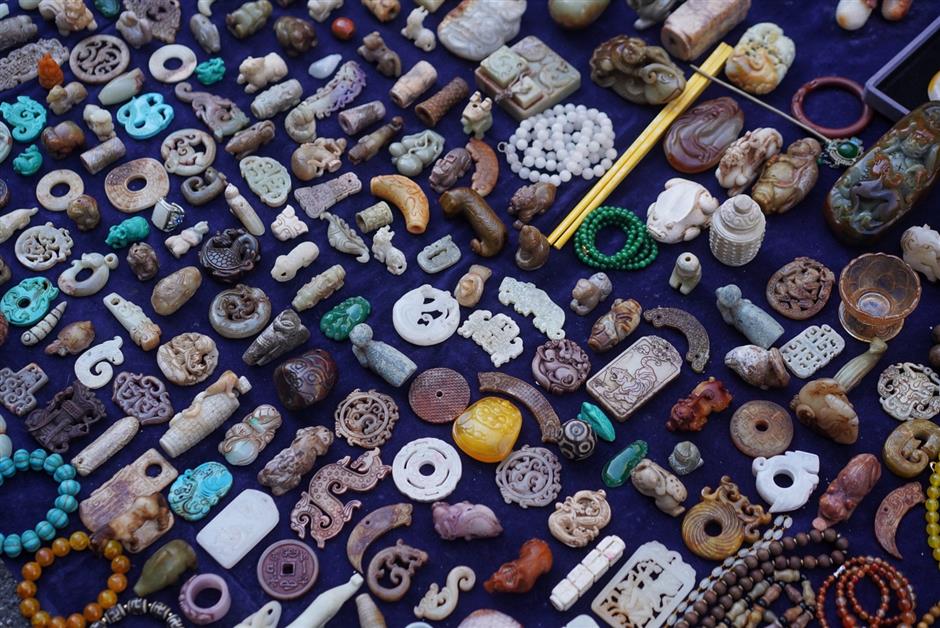 [Hai Guide] Shanghai's Huge Antique Market: Yunzhou Curio City