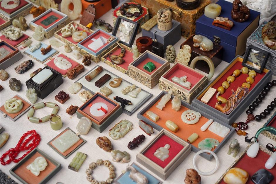 [Hai Guide] Shanghai's Huge Antique Market: Yunzhou Curio City