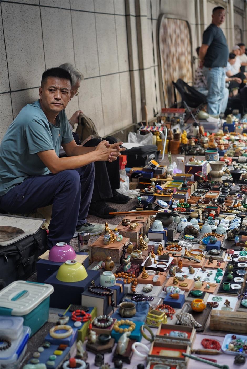 [Hai Guide] Shanghai's Huge Antique Market: Yunzhou Curio City