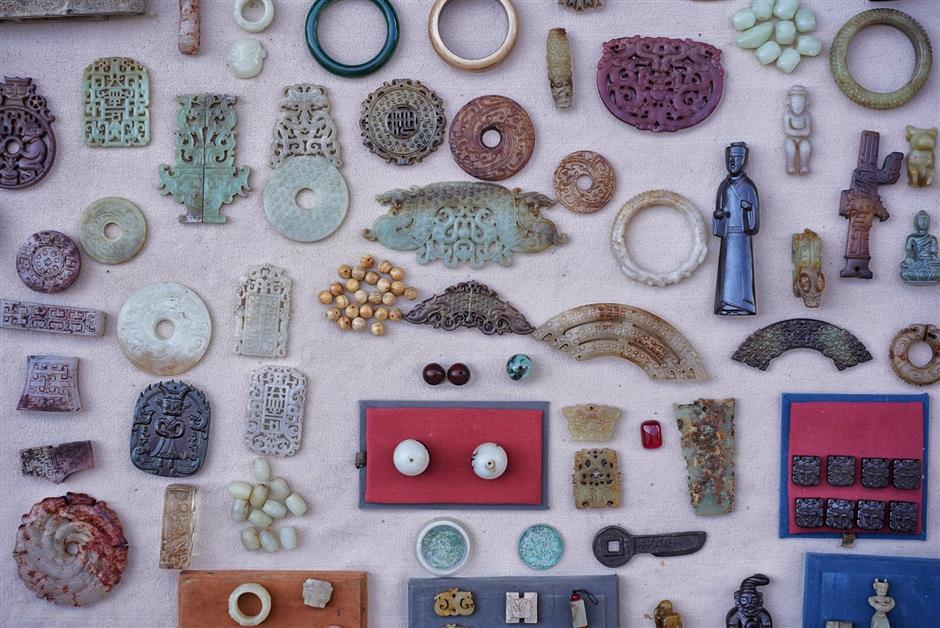 [Hai Guide] Shanghai's Huge Antique Market: Yunzhou Curio City