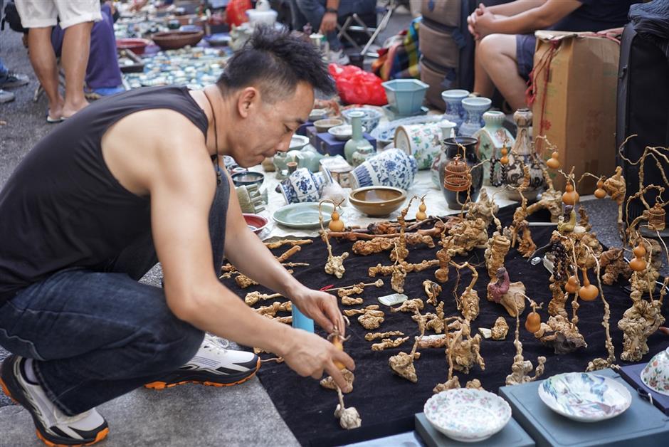 [Hai Guide] Shanghai's Huge Antique Market: Yunzhou Curio City
