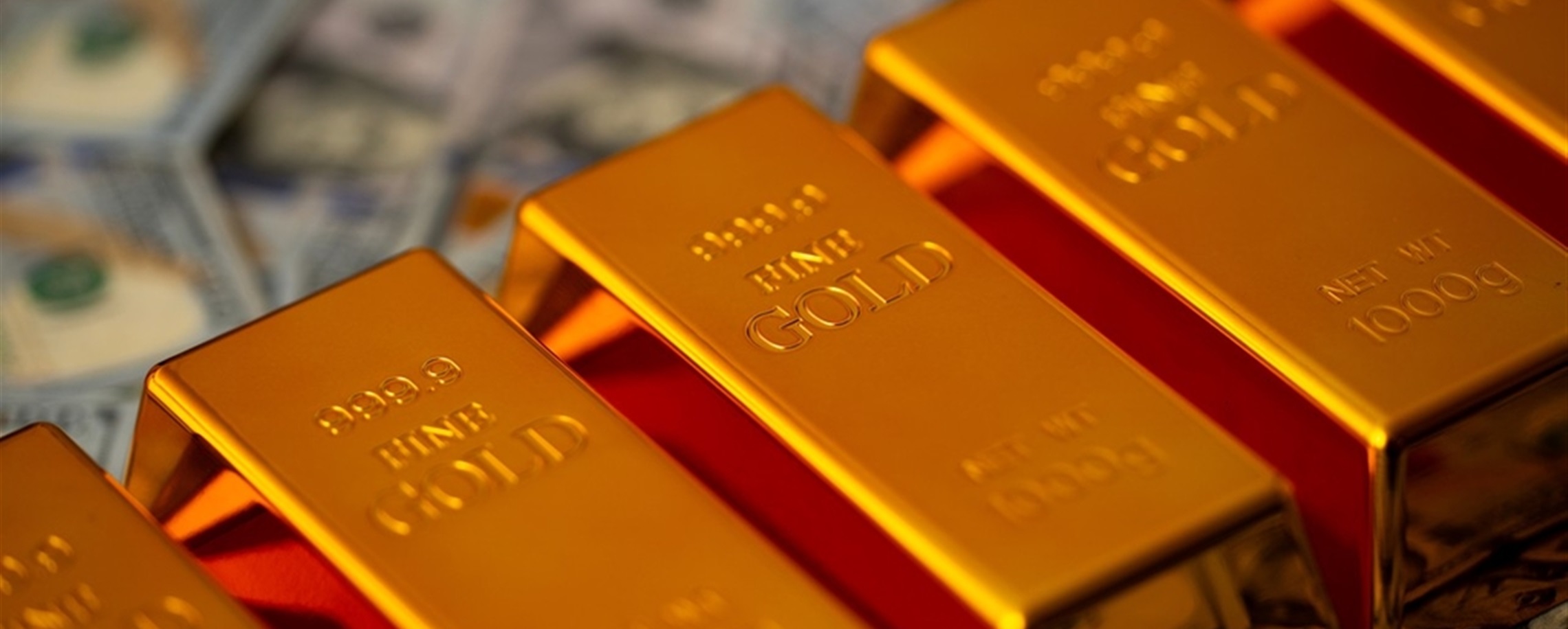 China Foreign Exchange Reserves Fall in September, Gold Reserves Rise