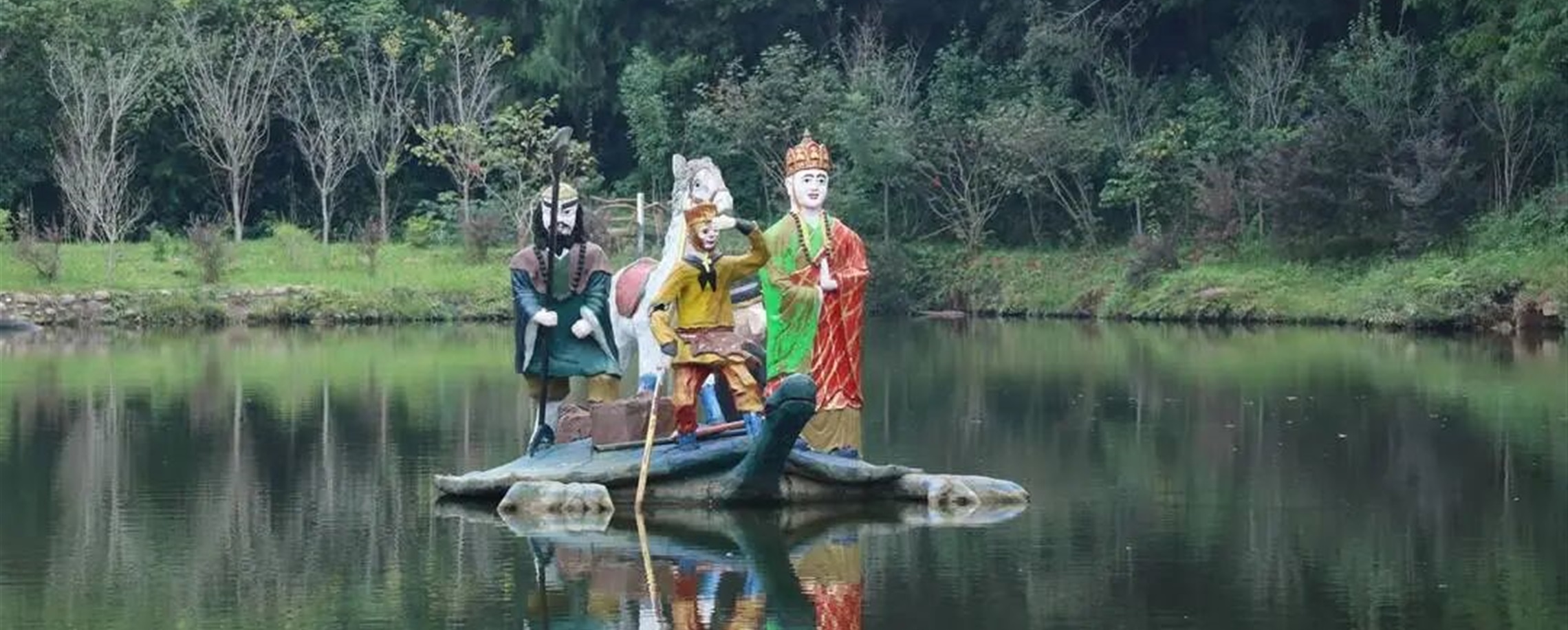 Man's Handmade 'Journey to the West' Theme Park in Sichuan Wins Over Holiday Crowds