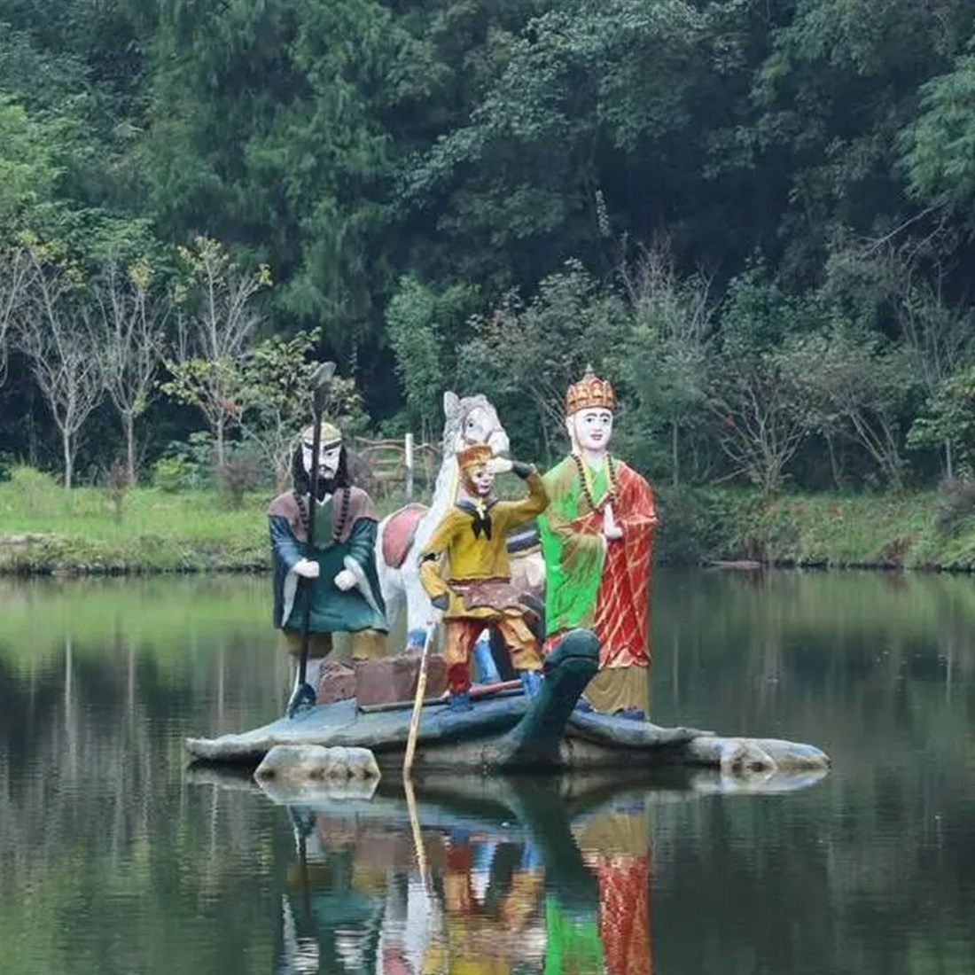 Man's Handmade 'Journey to the West' Theme Park in Sichuan Wins Over Holiday Crowds