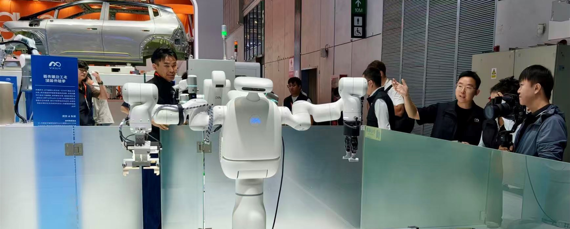Robots, No Longer Just Dancing Gimmicks, Penetrate Factory Floors