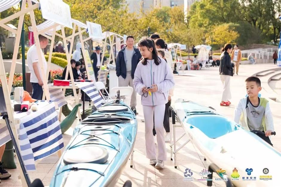 Paddleboard Polo Matches Come To Yangpu This Weekend