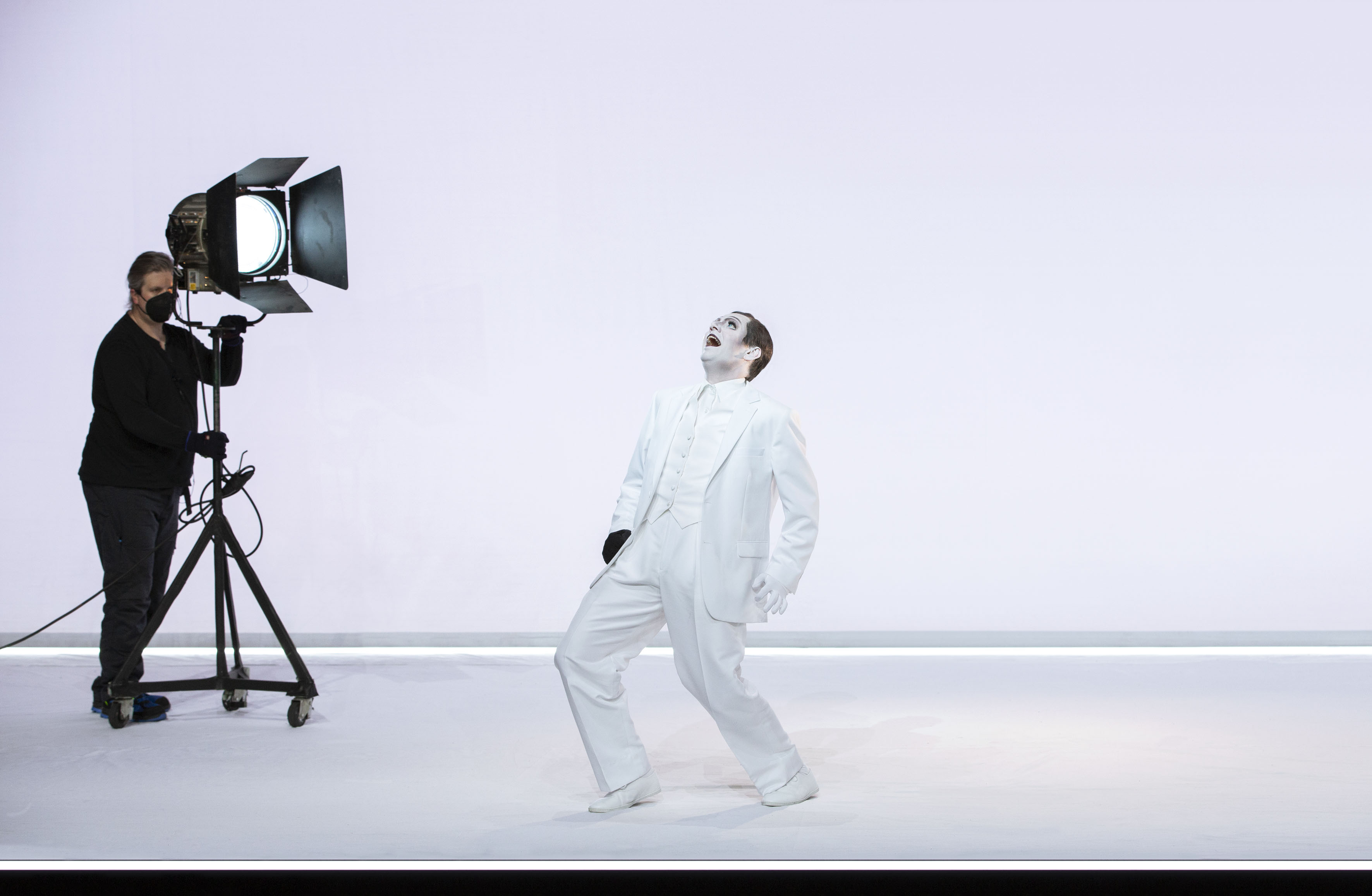 Robert Wilson's 'Dorian' to Make Asian Debut at International Arts Festival