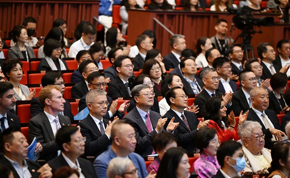 第二十五届中国上海国际艺术节今晚在上海大歌剧院开幕,陈吉宁出席,孙业礼、朱忠明致辞