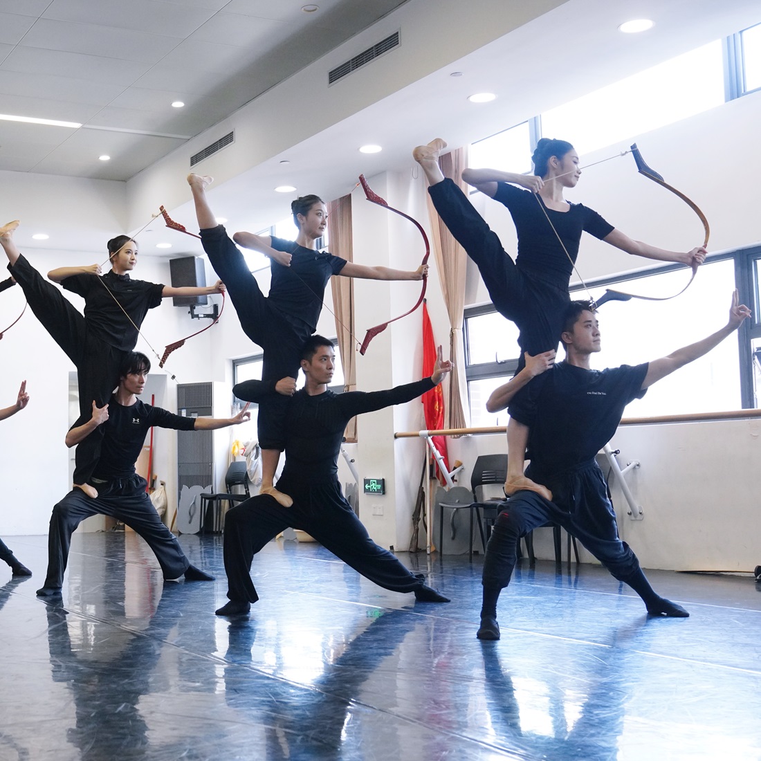 'Dagger Society' Brings Shanghai's History to the Stage