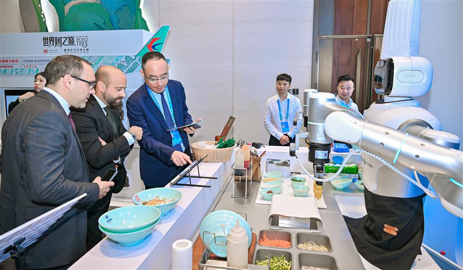[SH Transit] Shanghai Plans Bigger Airports, Stronger Air and Sea Links
