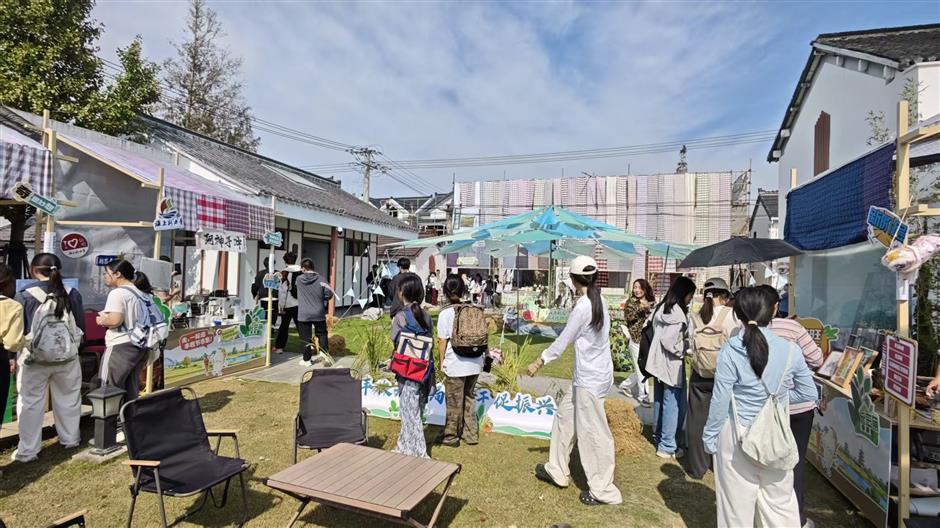 Rice Fields, Herbal Wellness and Art Therapy Create Autumn Getaway in Zhujiajiao