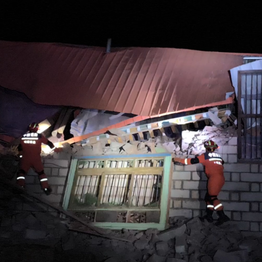 Magnitude-7.0 Earthquake Kills 16 in Xizang's Nagqu, Damaging 339 Homes