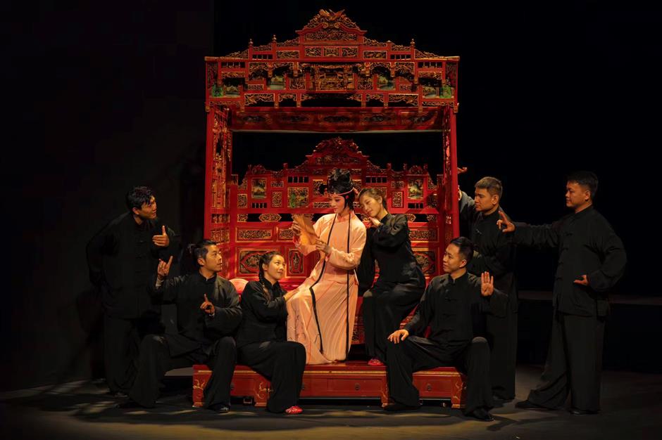 'Red Wedding Bed' Explores Modern Expression for Age-old Liyuan Opera