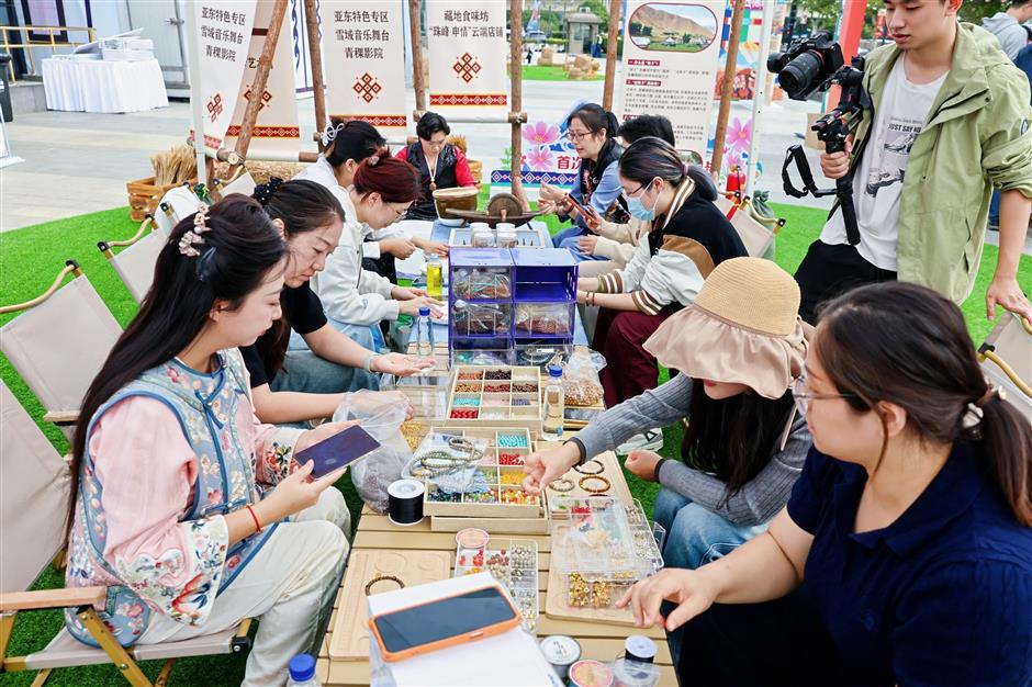 Shigatse Brings its Flavors and Traditions to Shanghai