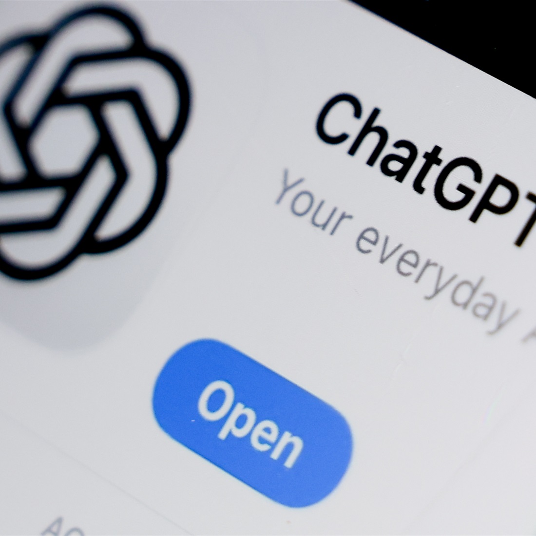 Parents Sue OpenAI After Daughter Dies During ChatGPT-Advised Drug Taper