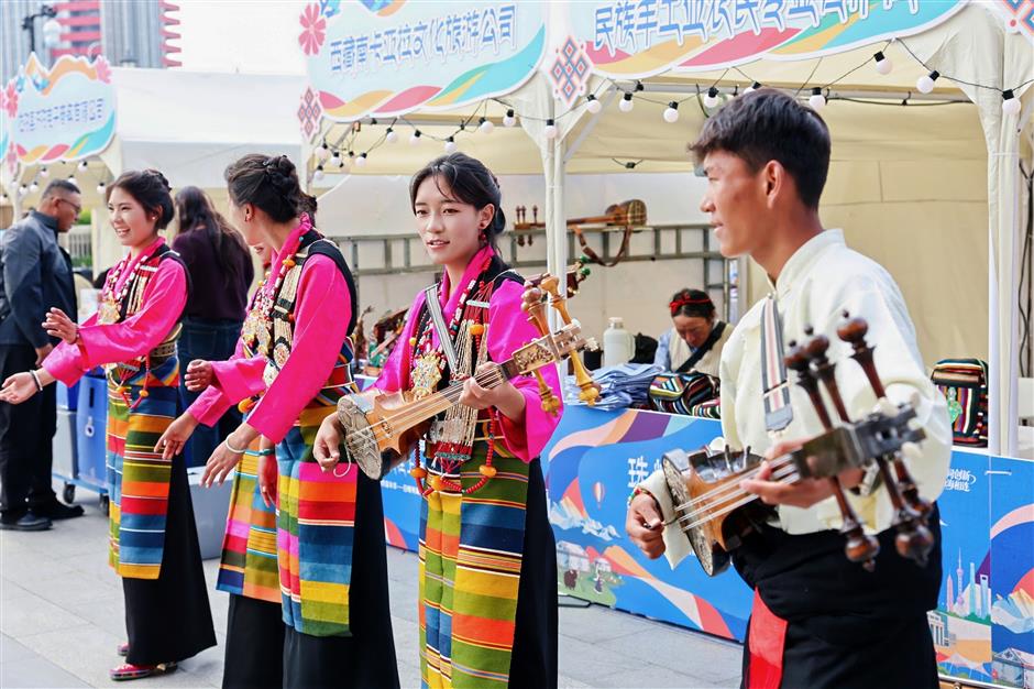 Shigatse Brings its Flavors and Traditions to Shanghai